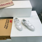 M-Sneakers