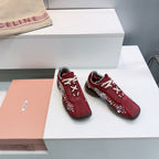 M-Sneakers