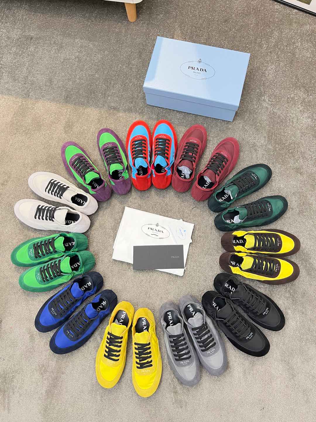 P-Sneakers