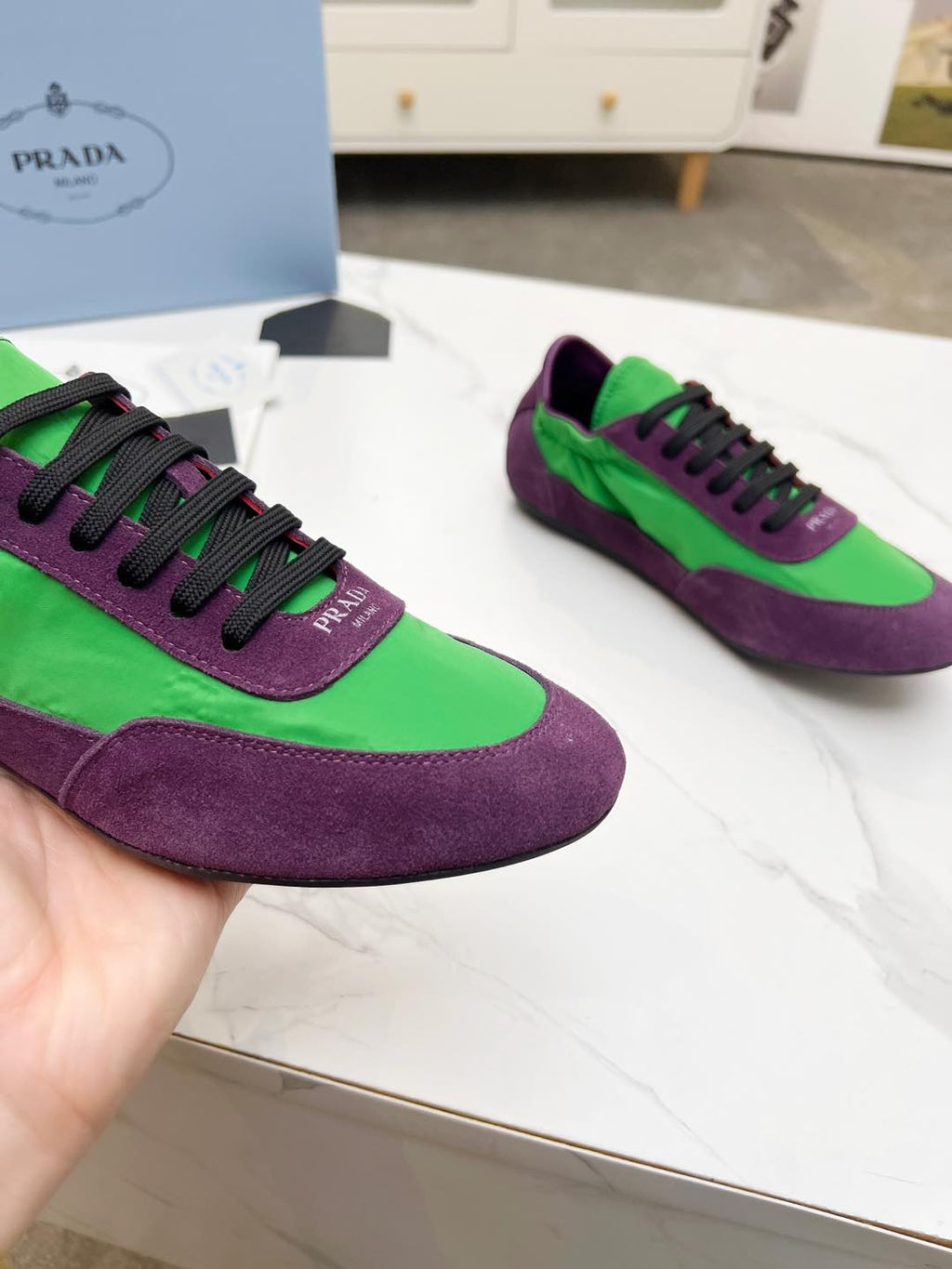 P-Sneakers