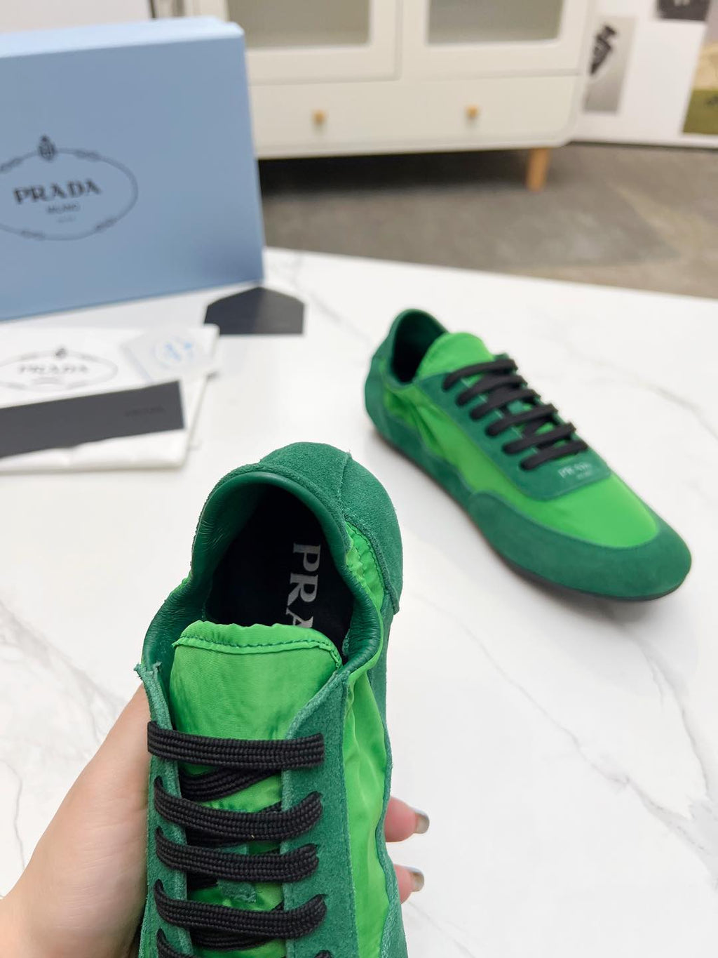 P-Sneakers