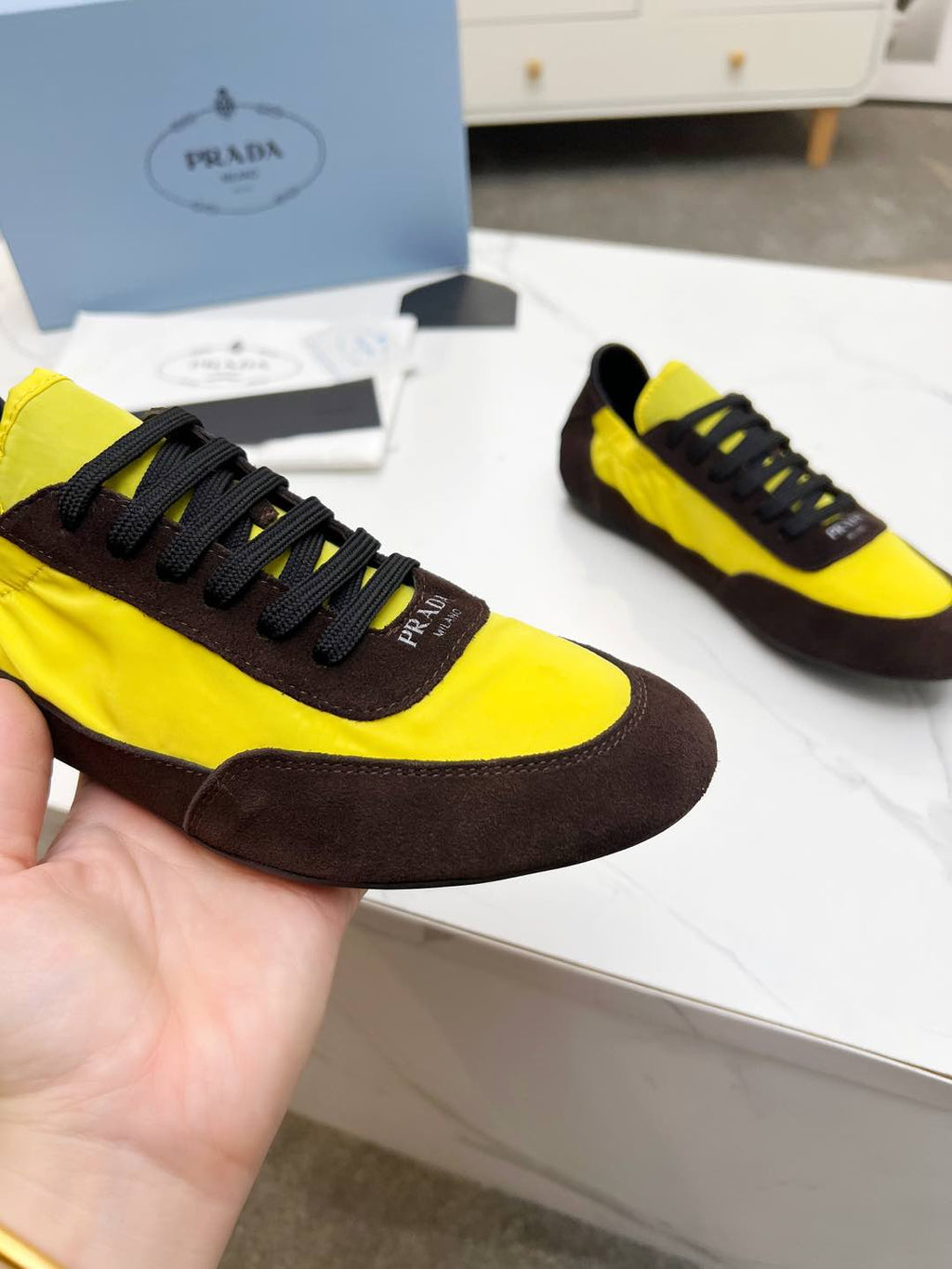 P-Sneakers