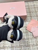 M-Sneakers