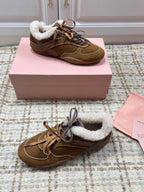 M-Sneakers