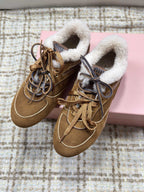 M-Sneakers