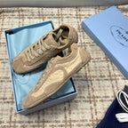 P-Sneakers