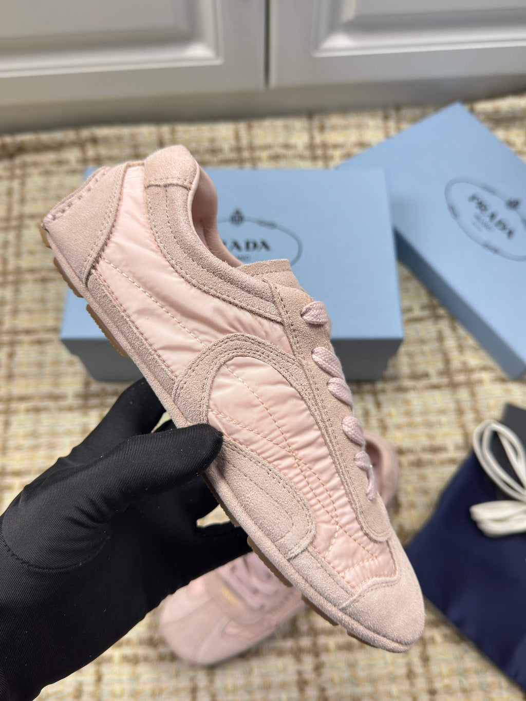 P-Sneakers