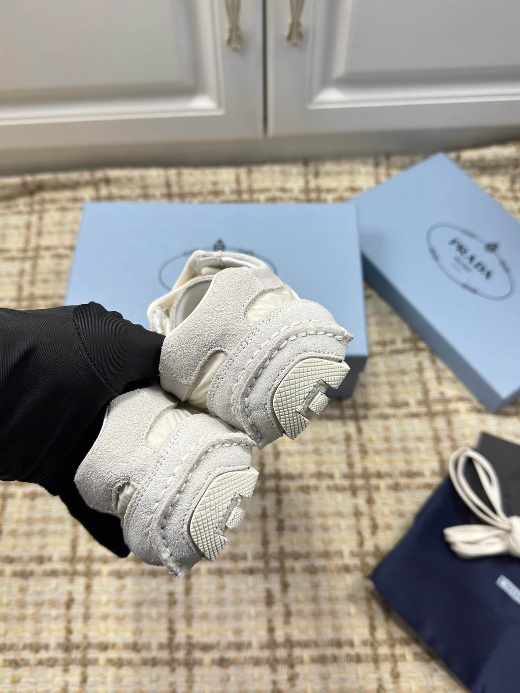 P-Sneakers