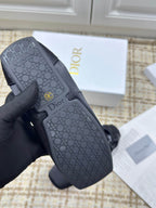 D-Sneakers
