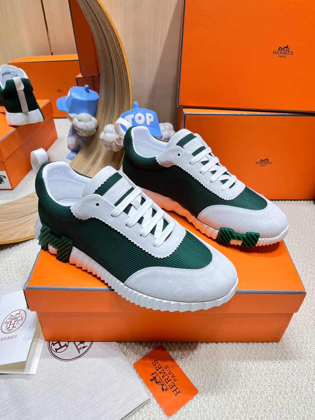 A-Sneakers