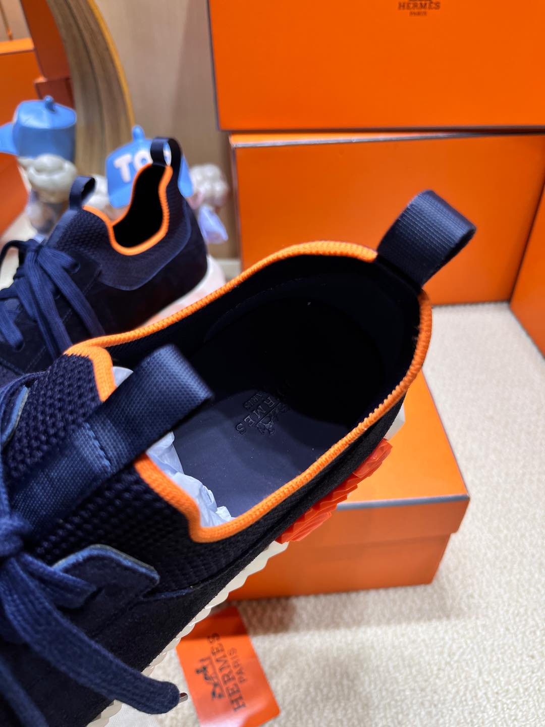 A-Sneakers