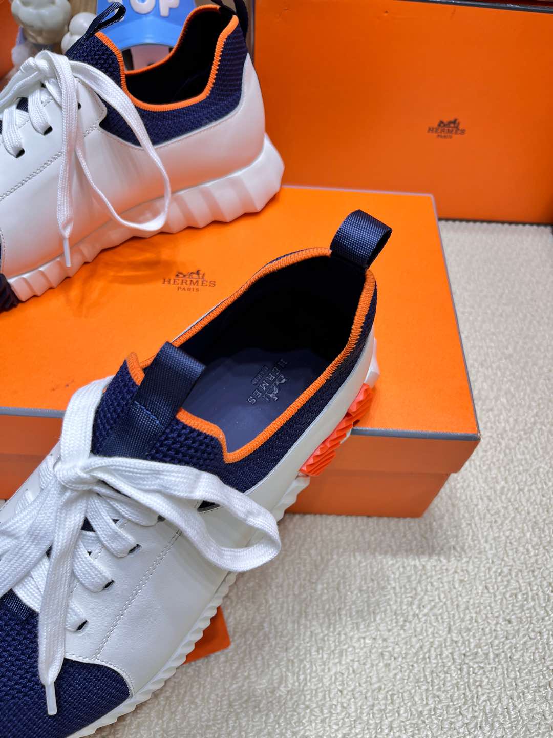 A-Sneakers