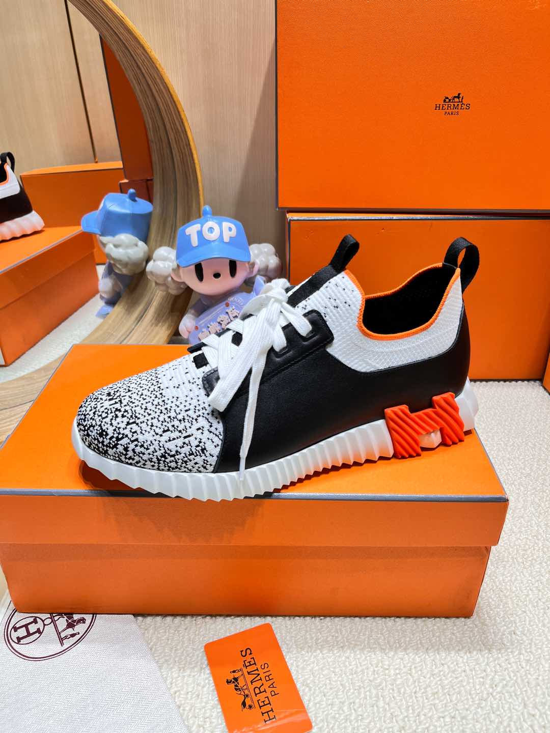 A-Sneakers