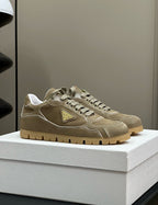P-Sneakers