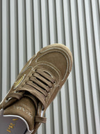 P-Sneakers