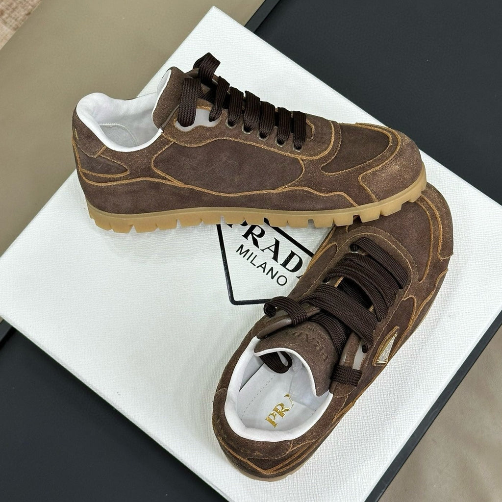 P-Sneakers