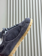 P-Sneakers