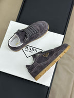 P-Sneakers