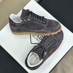P-Sneakers