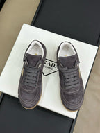 P-Sneakers