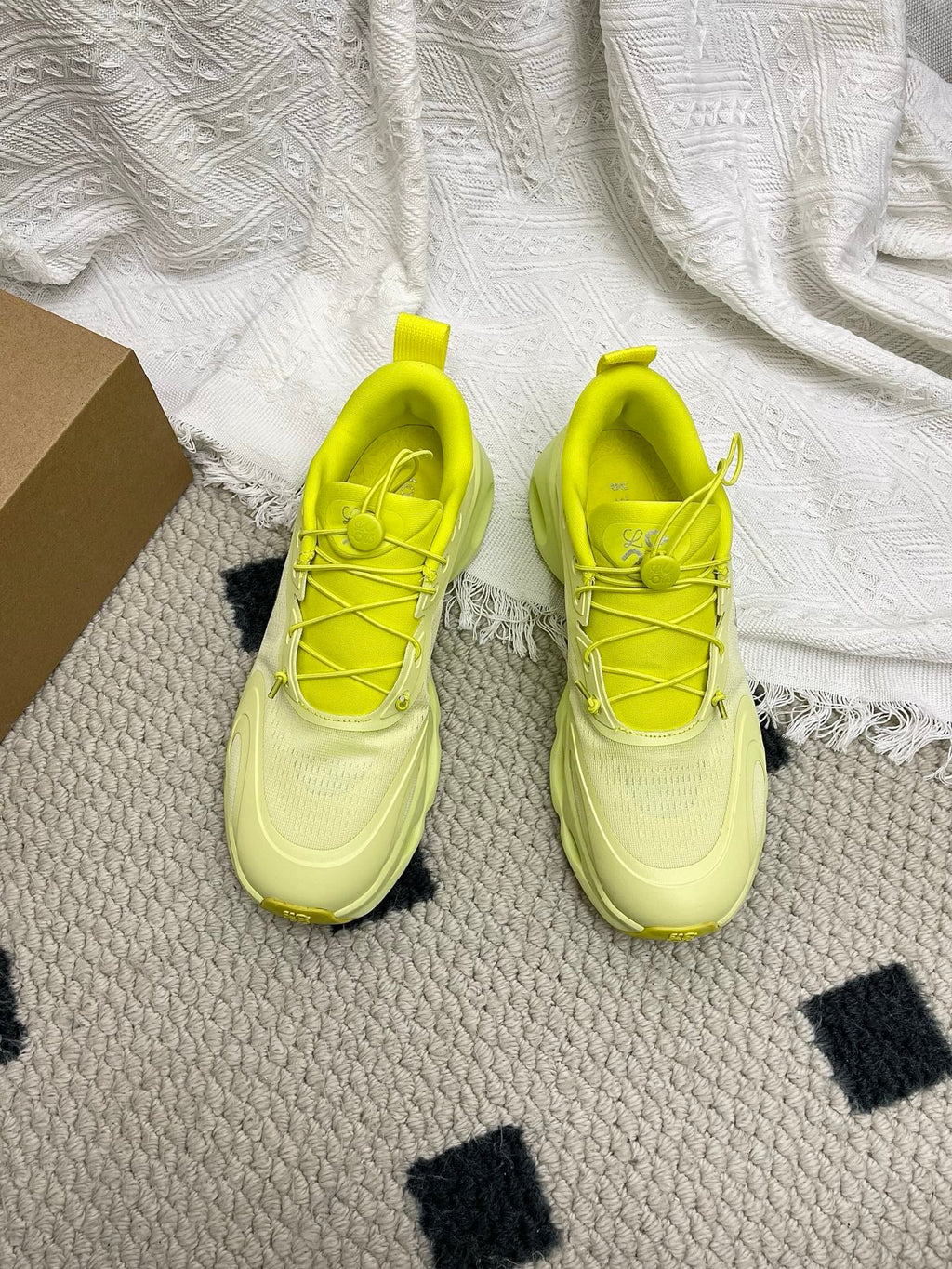 L2-Sneakers