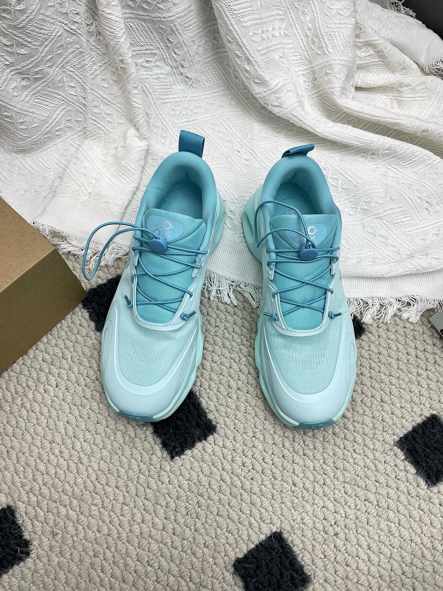 L2-Sneakers