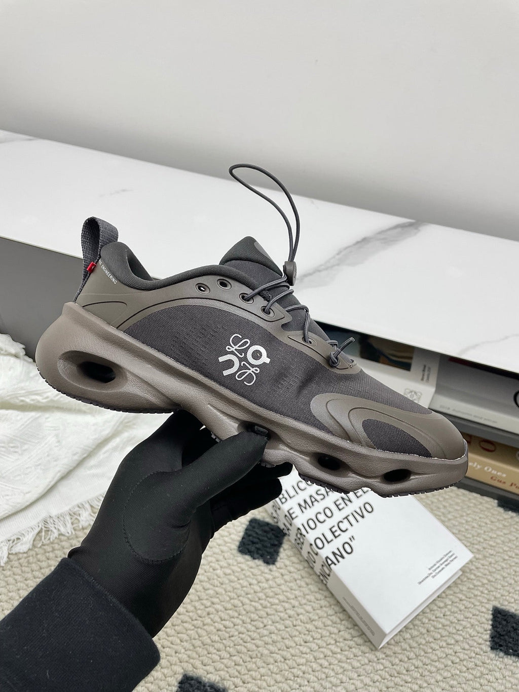 L2-Sneakers