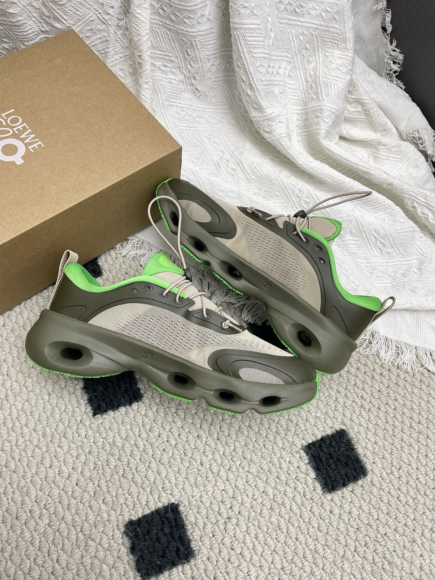 L2-Sneakers