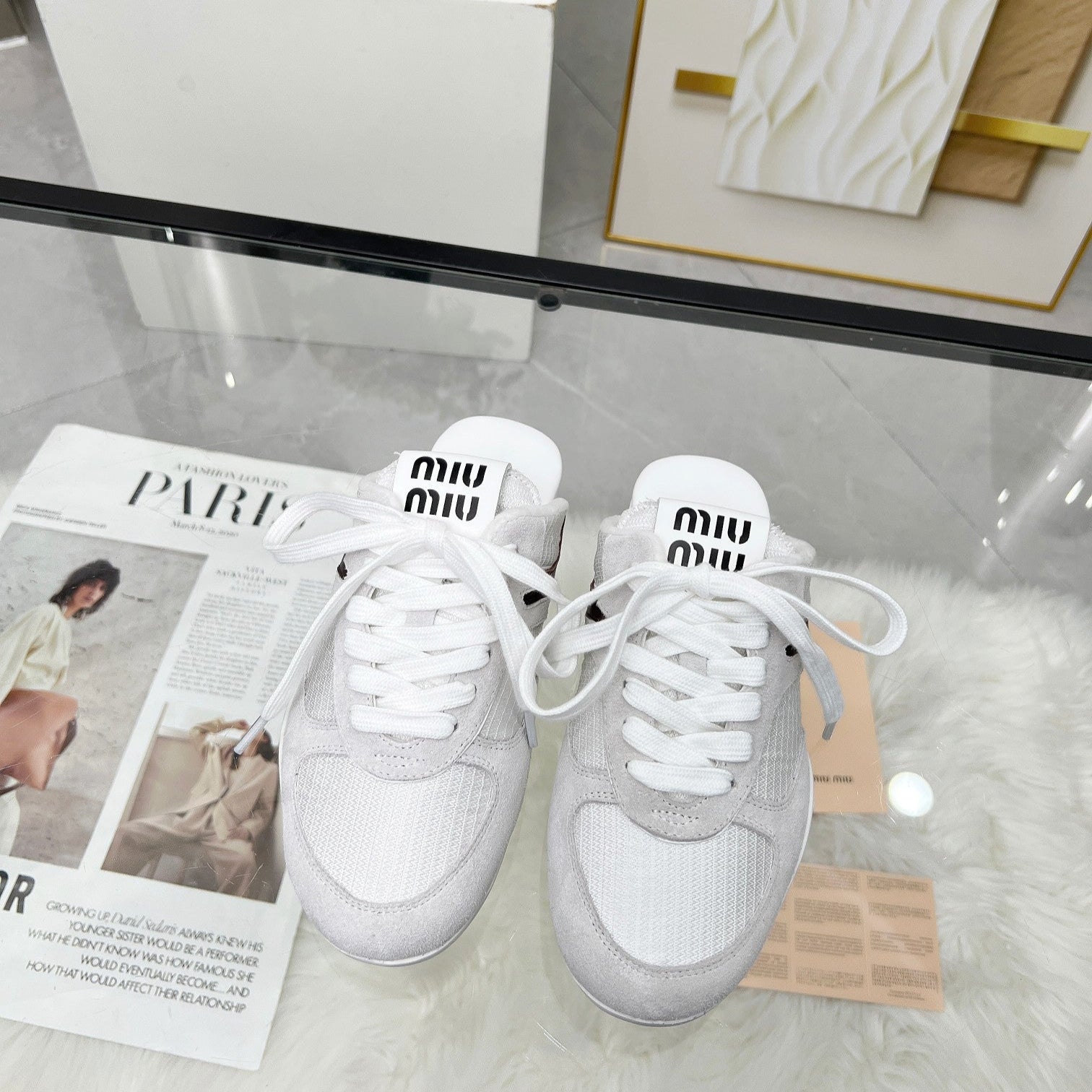 M-Sneakers