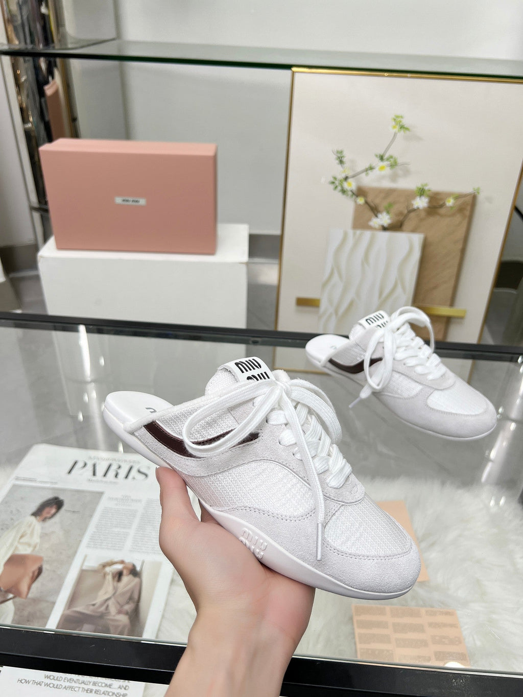 M-Sneakers