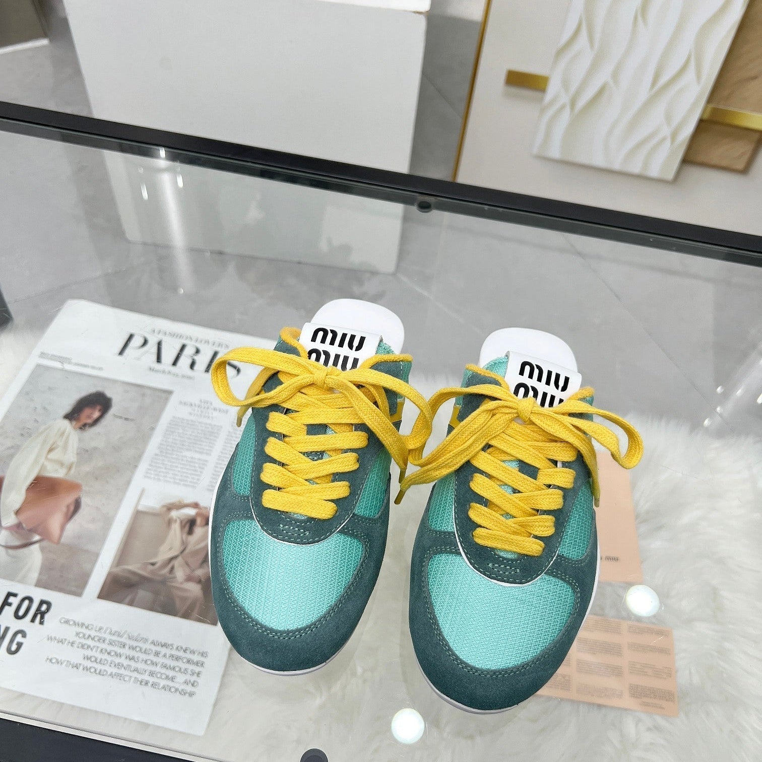 M-Sneakers