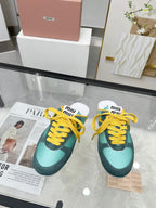 M-Sneakers