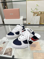 M-Sneakers