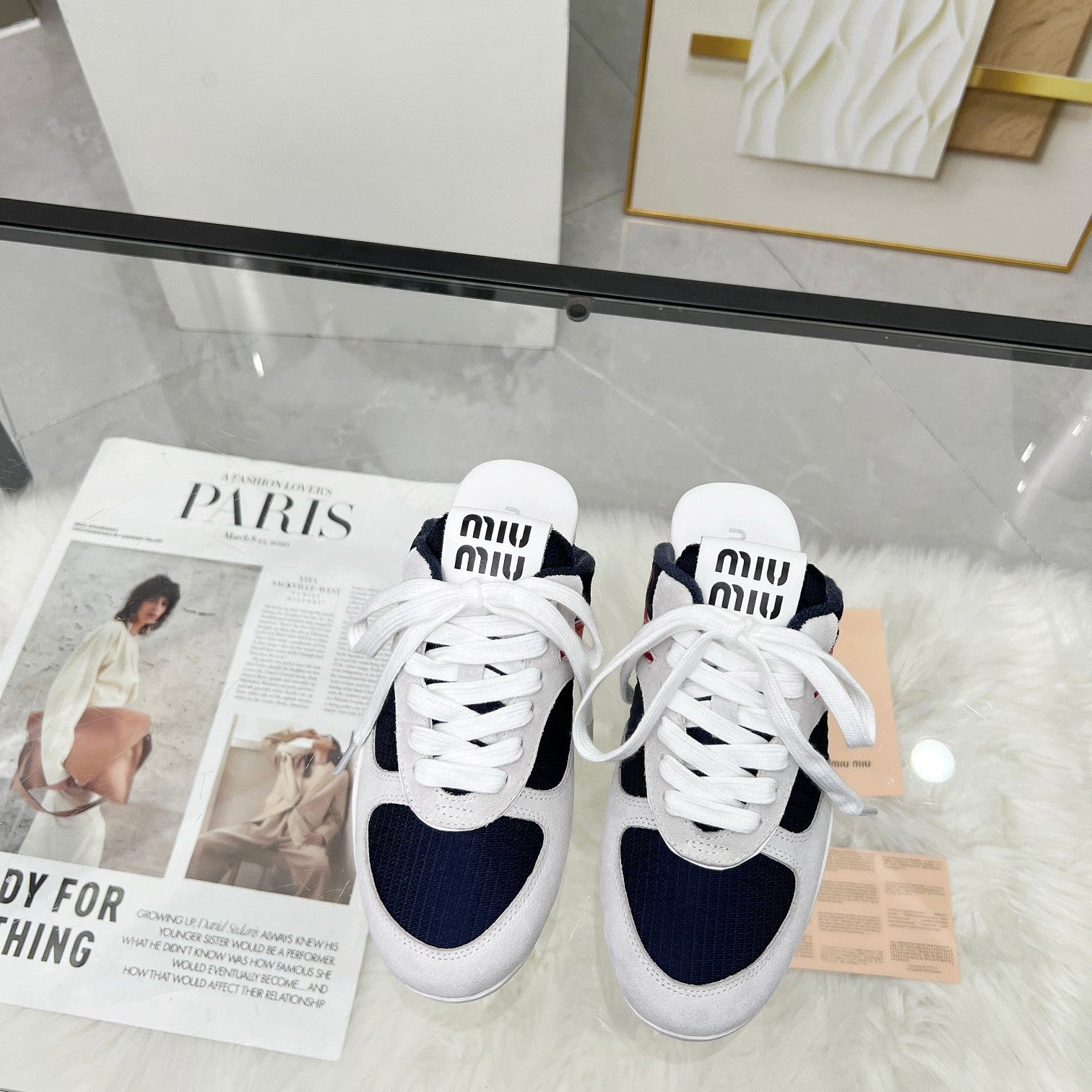 M-Sneakers