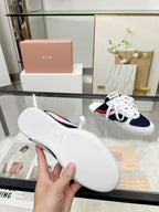 M-Sneakers