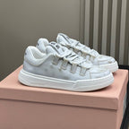 M-Sneakers