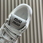 M-Sneakers