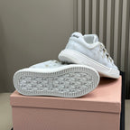 M-Sneakers