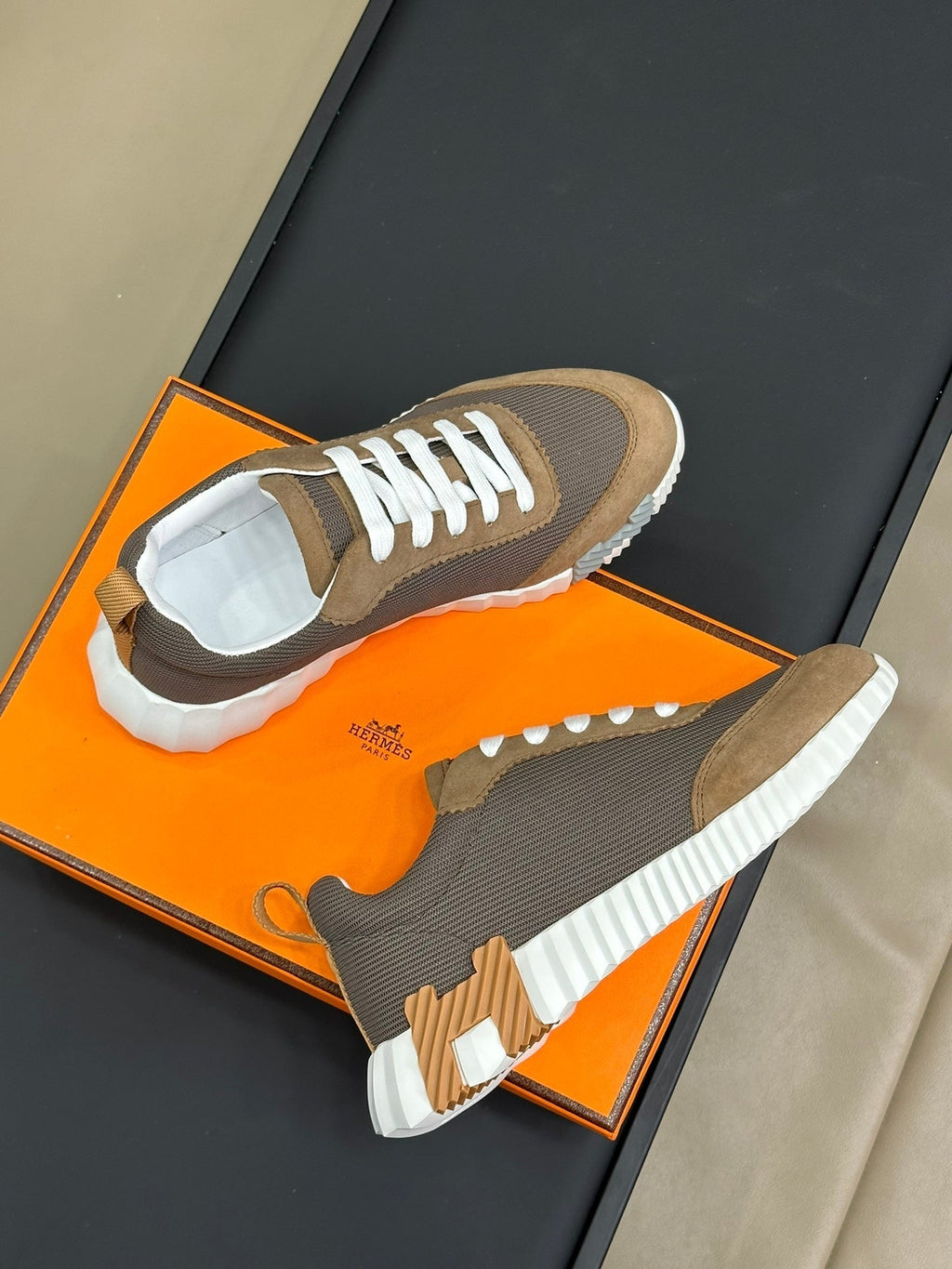 A-Sneakers