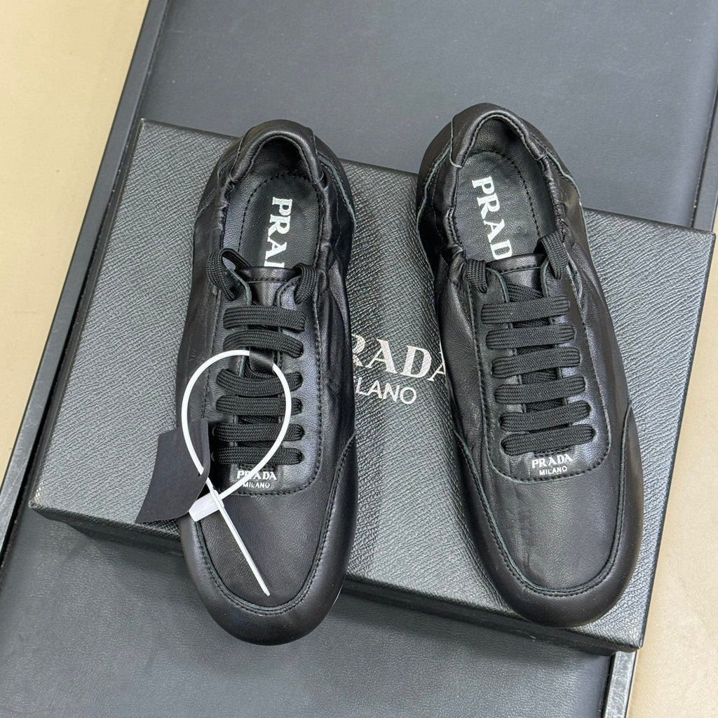 P-Sneakers