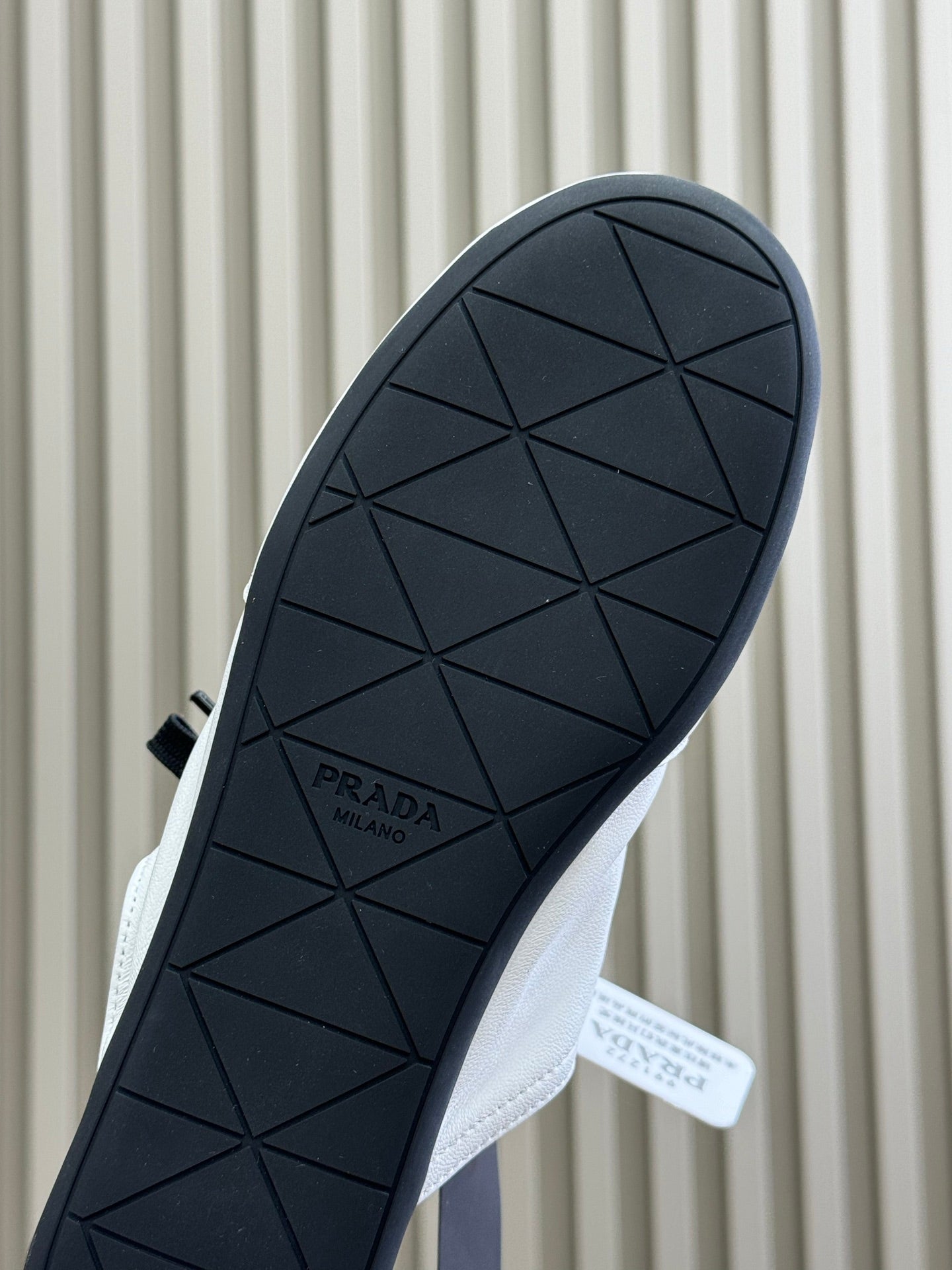 P-Sneakers
