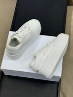 S-Sneakers
