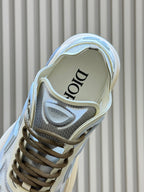 D-Sneakers