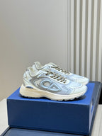 D-Sneakers