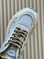 D-Sneakers
