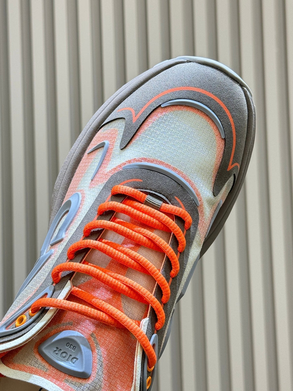 D-Sneakers