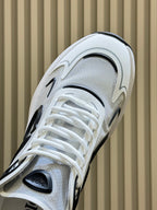 D-Sneakers