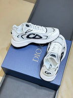 D-Sneakers