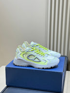 D-Sneakers