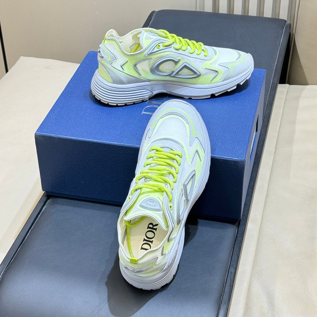 D-Sneakers